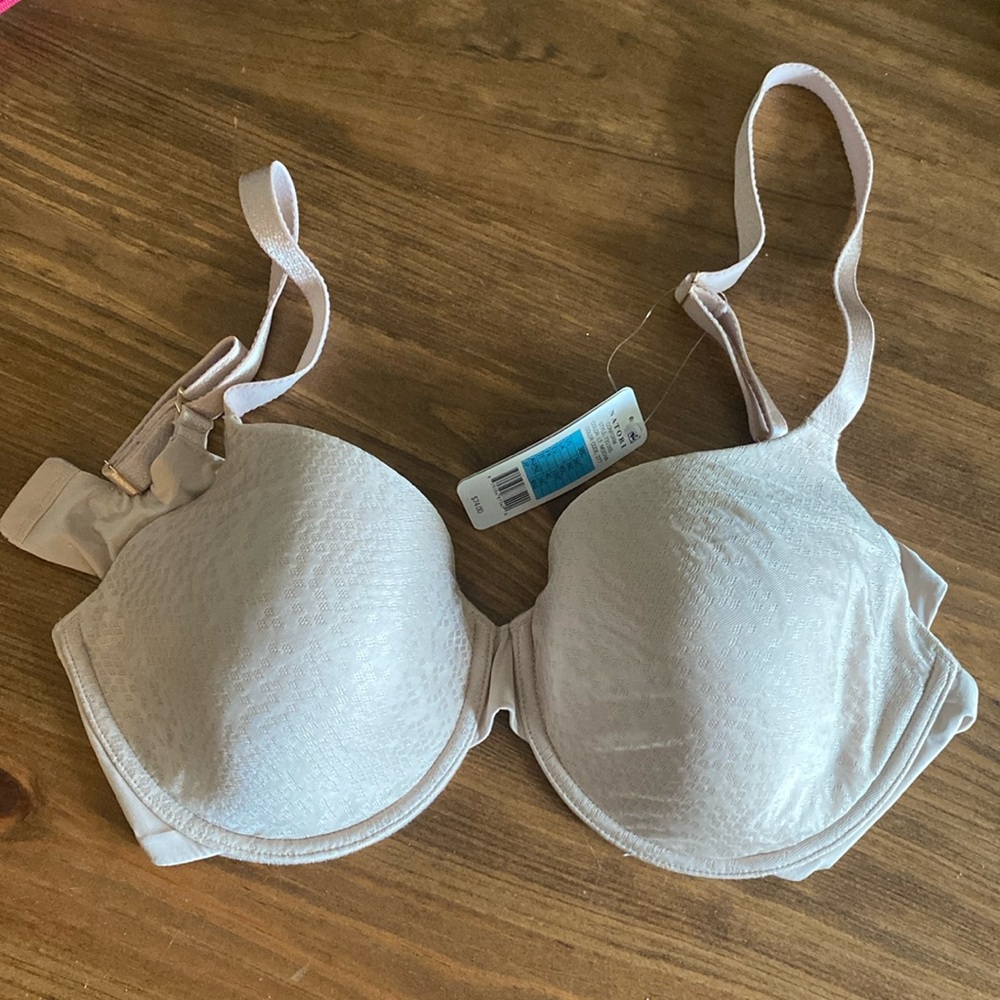 NWT Natori conform bra 38C